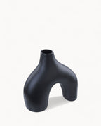 Vaso Moderno in Porcellana Nera Artigianale – Perfetto per Fiori-Vase-Lema Nova-Lema Nova